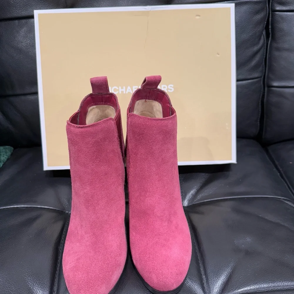 Michael‎ Kors Lottie Bootie Suede Dark Berry - Picture 2 of 5